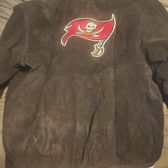 Vintage NFL Bucs Leather Jacket - Picture 3 of 3
